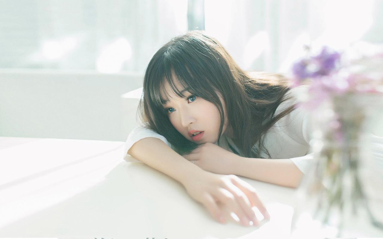 高温“烤”验下的工作者：打捞水草保灌解“渴”